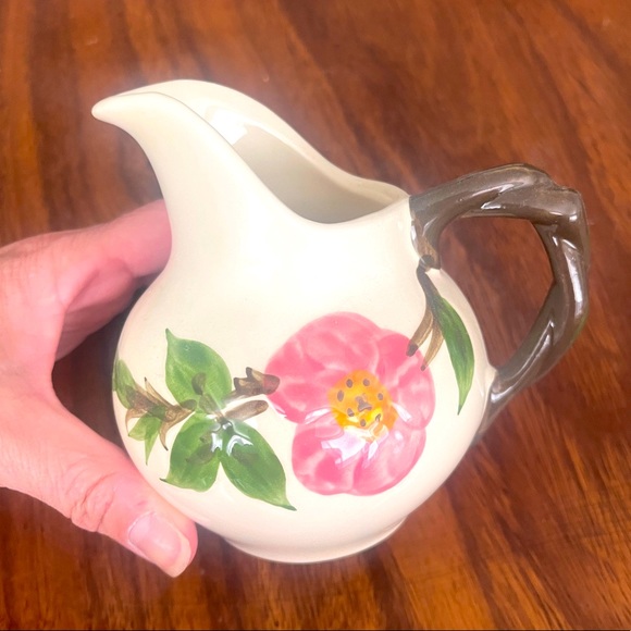 Vintage FRANCISCAN Desert Rose creamer in EUC - Picture 6 of 6
